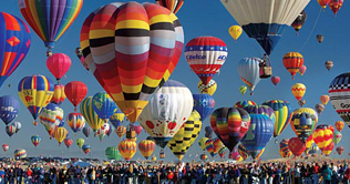 Colorful balloons beautify sky in UK 